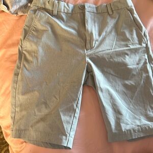 Boys vineyard vine performance shorts